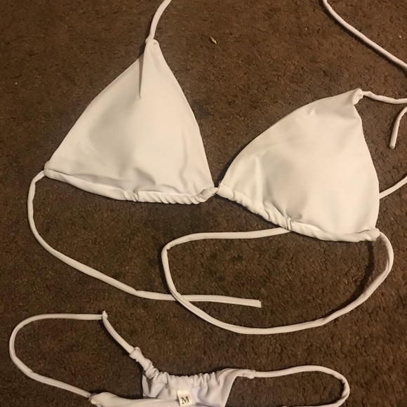 2 Piece Bikini 👙 - Picture 4 of 6